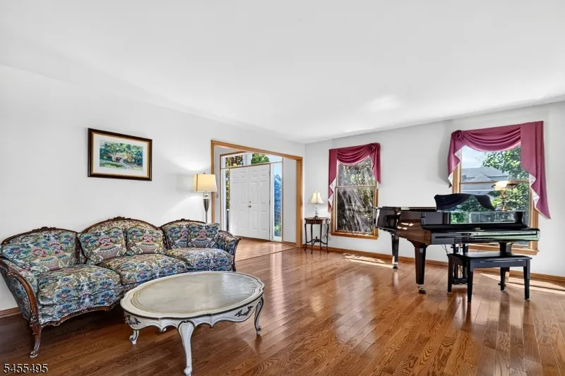 46 Waverly Pl South Brunswick, NJ 08852