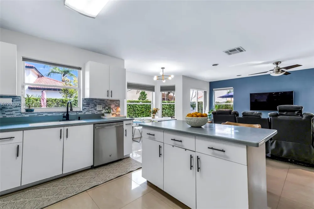 18172 SW 3rd St Pembroke Pines, FL 33029