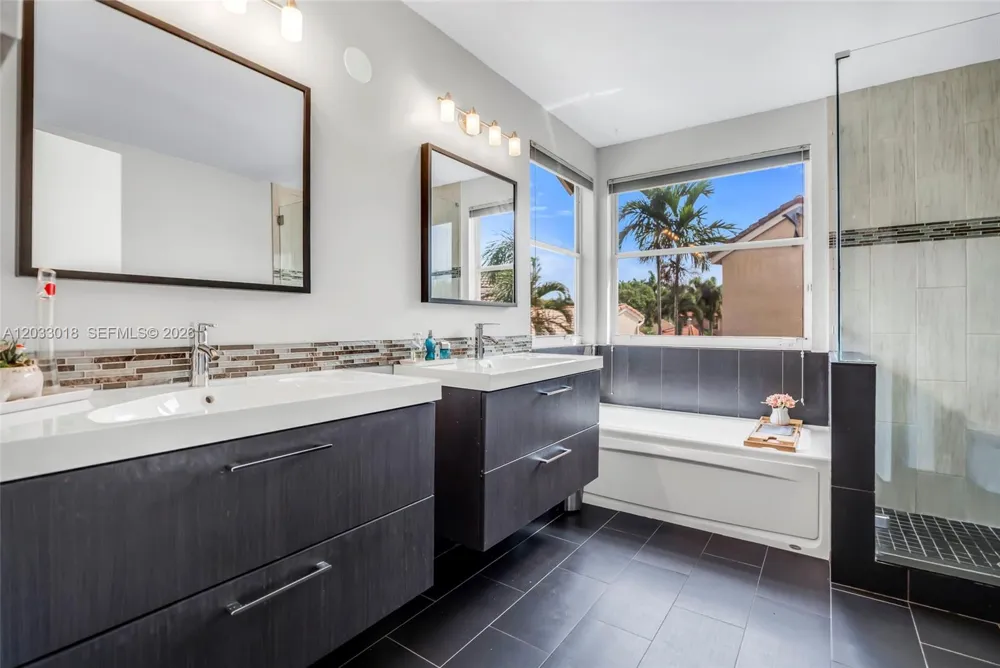 18172 SW 3rd St Pembroke Pines, FL 33029