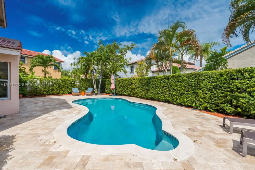 18172 SW 3rd St Pembroke Pines, FL 33029