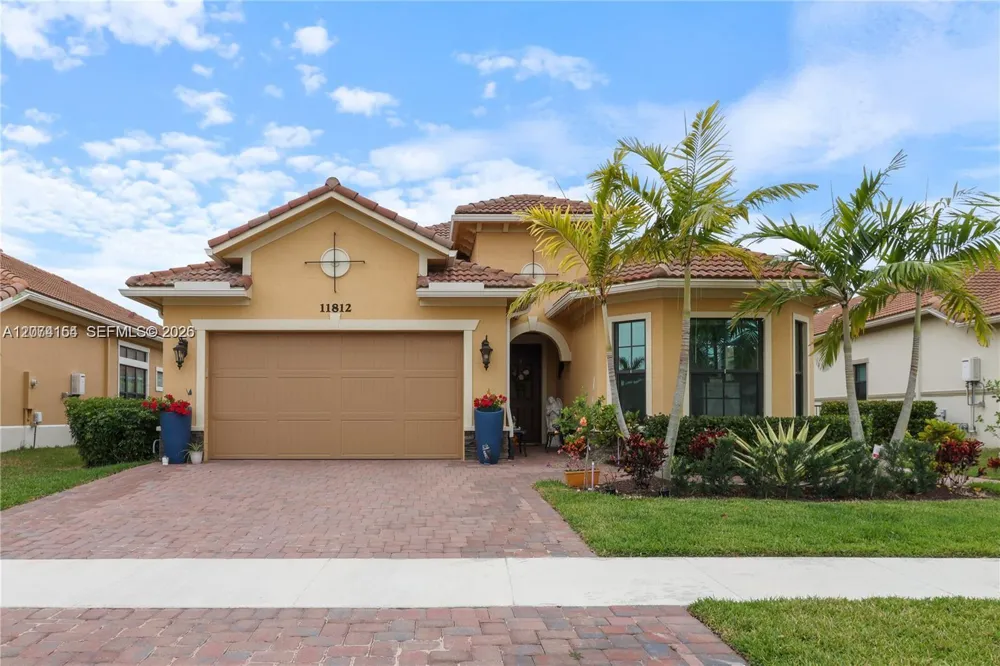11812 S Cantal Cir S Parkland, FL 33076