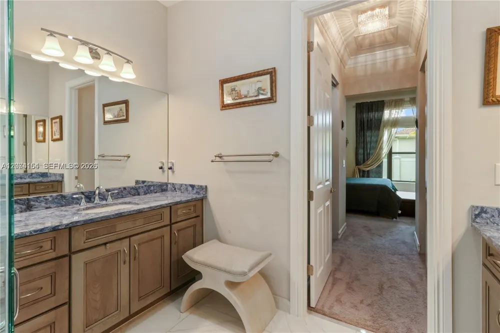 11812 S Cantal Cir S Parkland, FL 33076