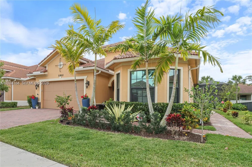 11812 S Cantal Cir S Parkland, FL 33076
