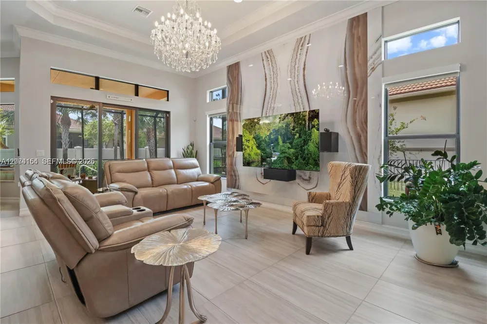 11812 S Cantal Cir S Parkland, FL 33076