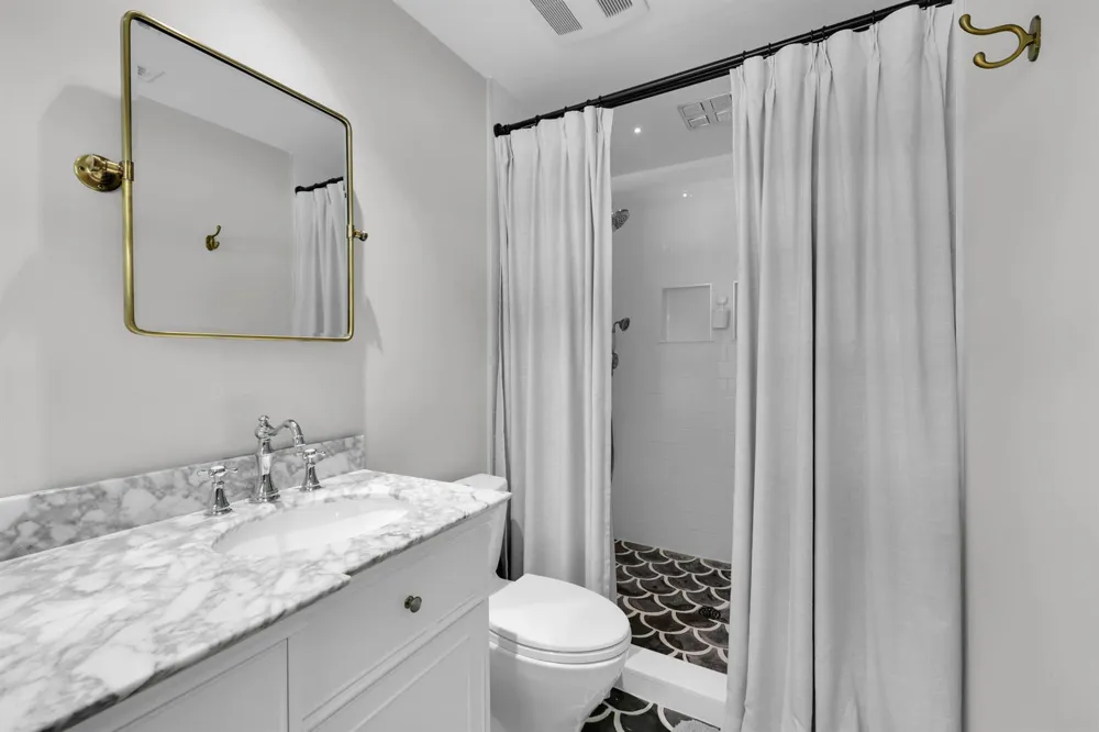 8 WINDSOR ROAD W Jupiter, FL 33469