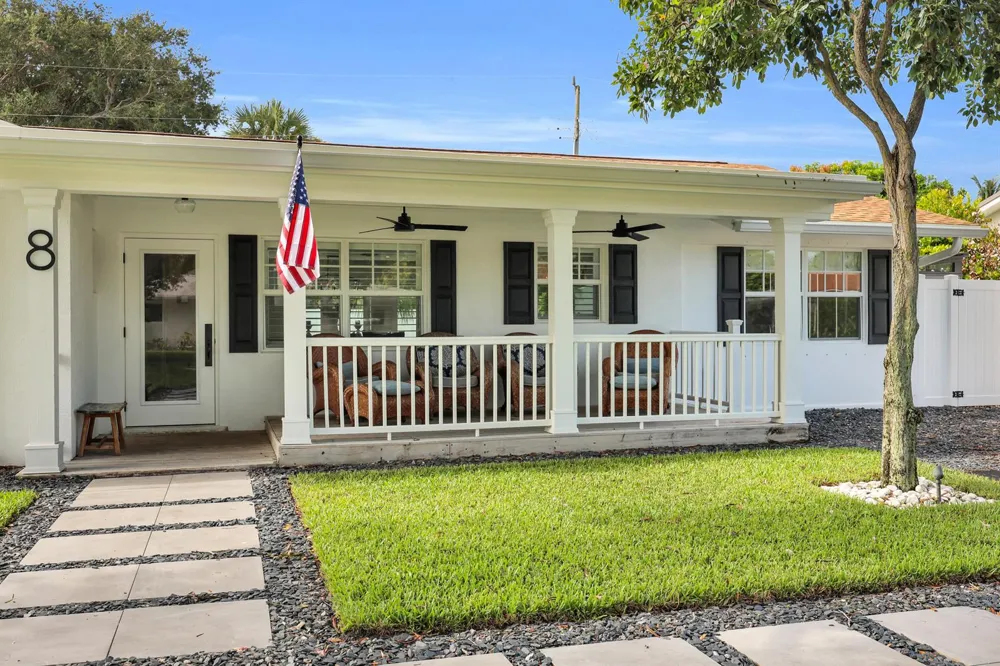 8 WINDSOR ROAD W Jupiter, FL 33469