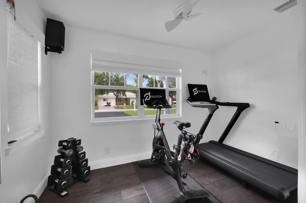8 WINDSOR ROAD W Jupiter, FL 33469