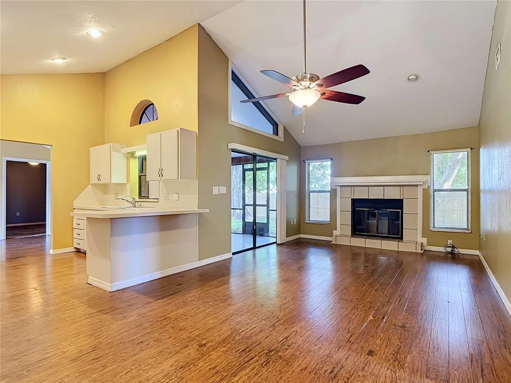 2108 JONATHAN LANE Winter Haven, FL 33884
