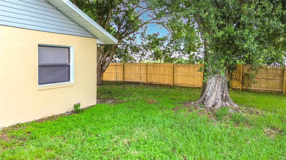 2108 JONATHAN LANE Winter Haven, FL 33884