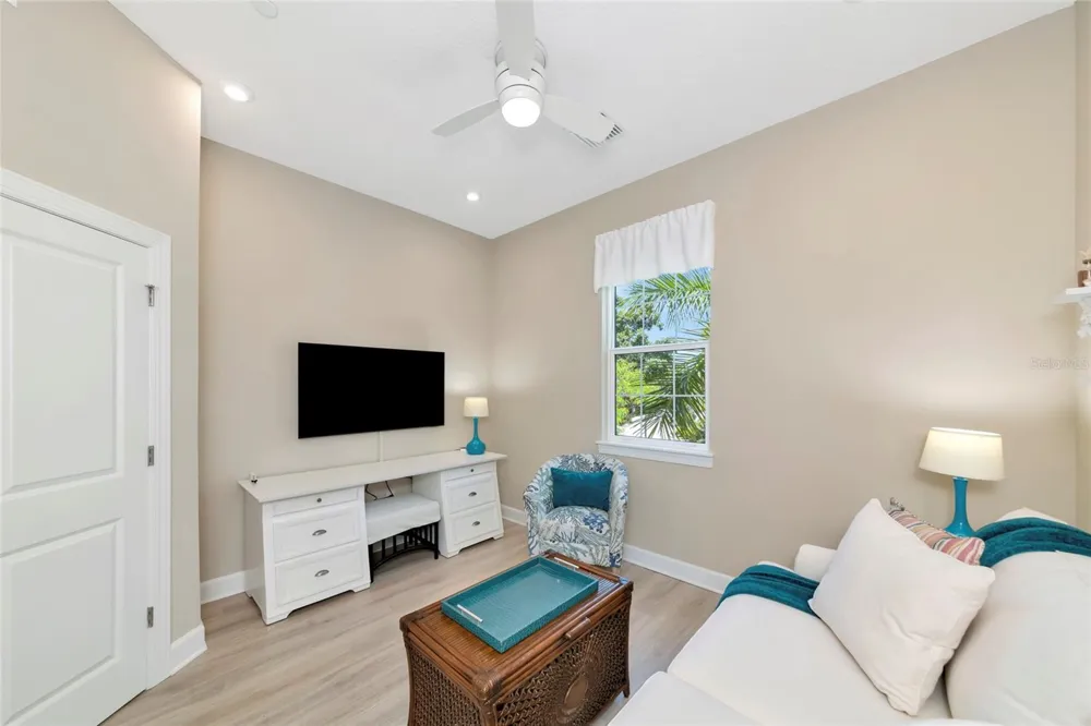 5589 CANNES CIRCLE #4-102 Sarasota, FL 34231