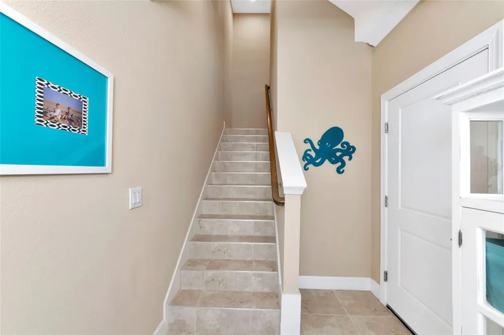 5589 CANNES CIRCLE #4-102 Sarasota, FL 34231
