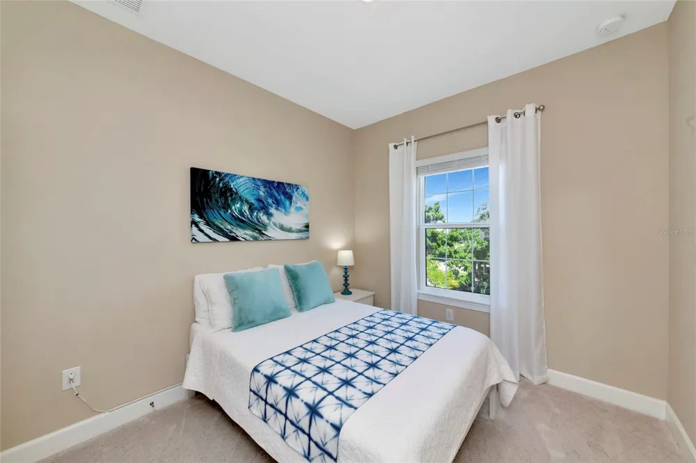 5589 CANNES CIRCLE #4-102 Sarasota, FL 34231