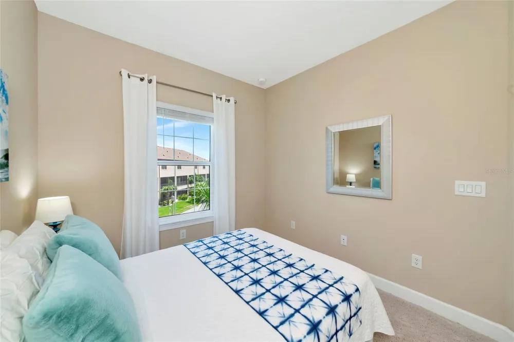 5589 CANNES CIRCLE #4-102 Sarasota, FL 34231