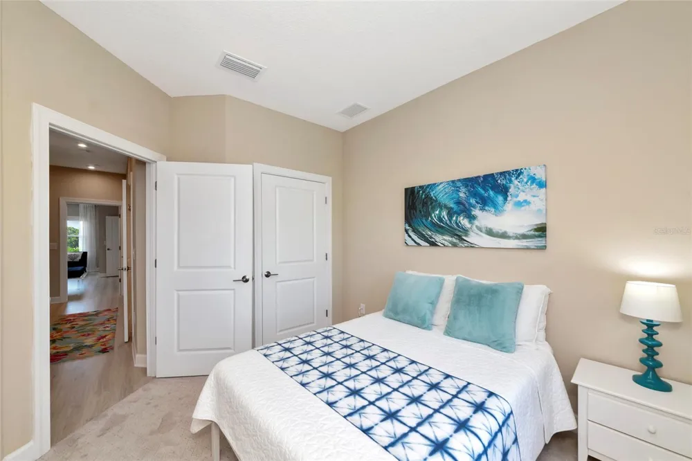5589 CANNES CIRCLE #4-102 Sarasota, FL 34231