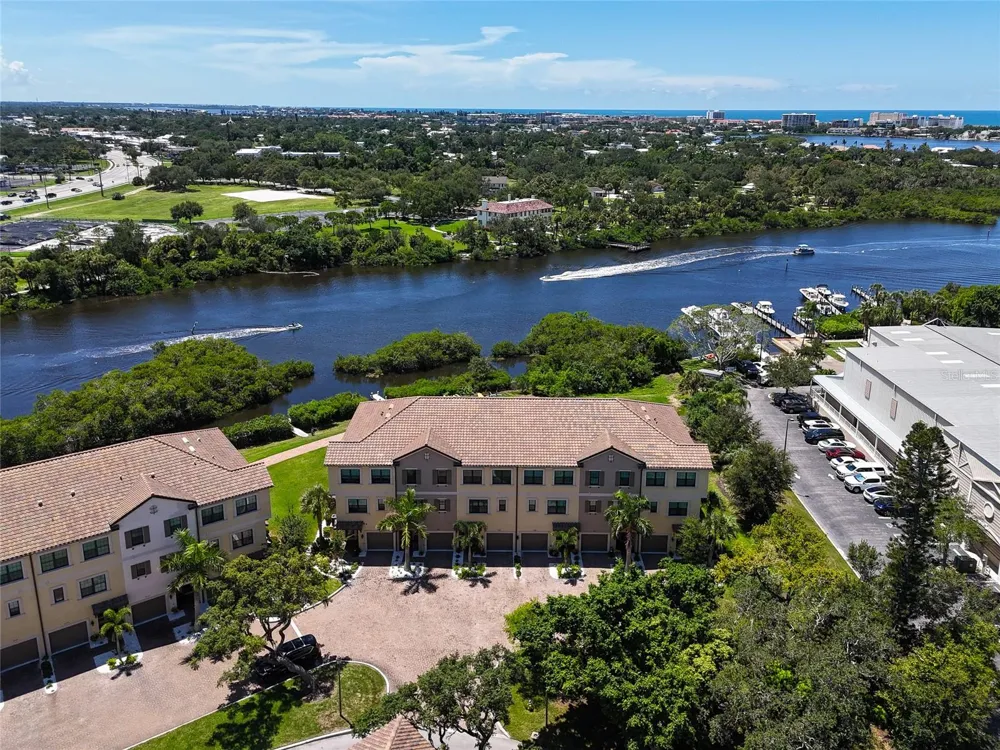 5589 CANNES CIRCLE #4-102 Sarasota, FL 34231