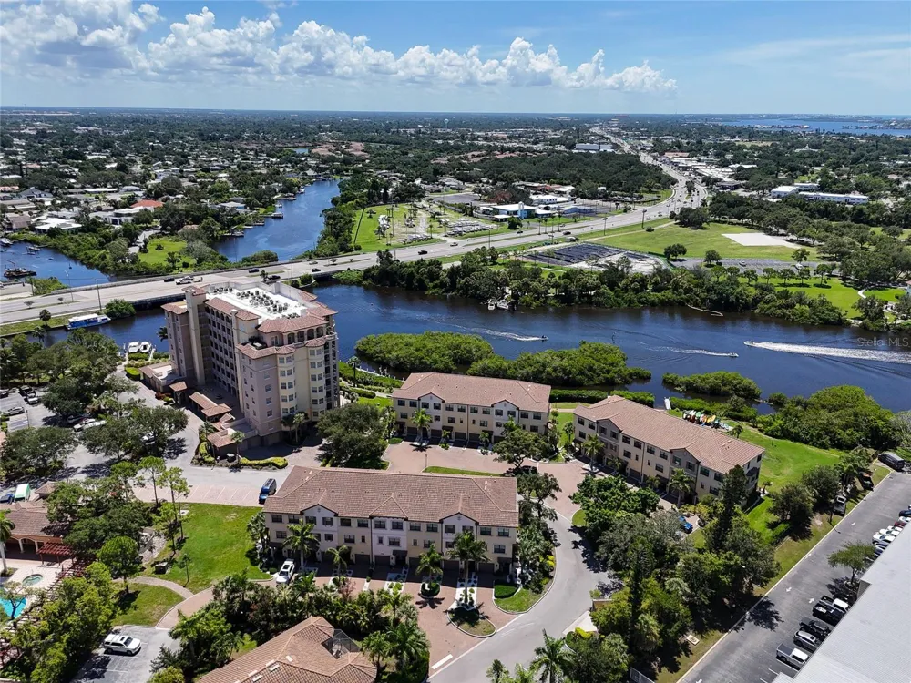 5589 CANNES CIRCLE #4-102 Sarasota, FL 34231