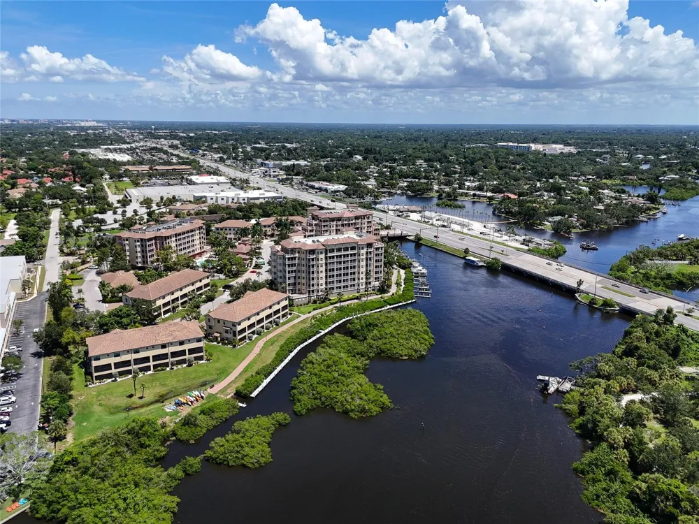 5589 CANNES CIRCLE #4-102 Sarasota, FL 34231
