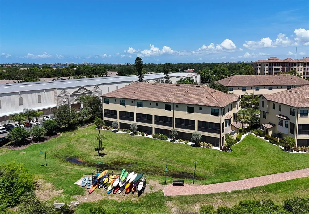 5589 CANNES CIRCLE #4-102 Sarasota, FL 34231