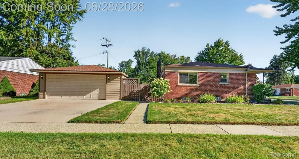 32115 Beacon Lane Fraser City, MI 48026