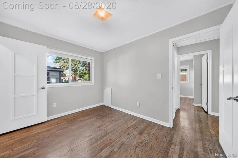 32115 Beacon Lane Fraser City, MI 48026