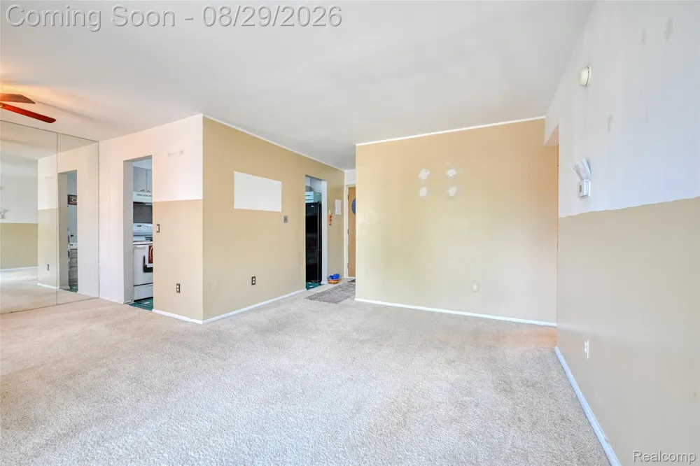 32013 W 12 Mile Road Farmington Hills City, MI 48334