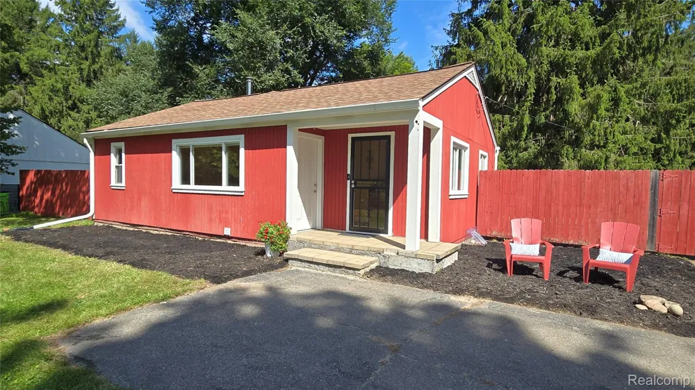 6464 Huron River Drive Scio Township, MI 48130