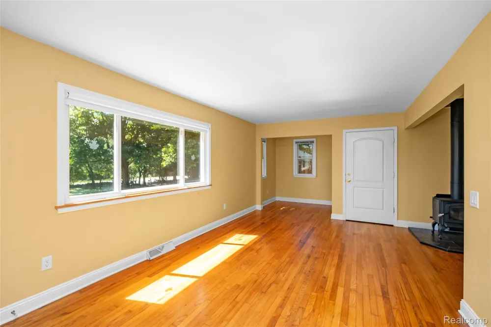 6464 Huron River Drive Scio Township, MI 48130