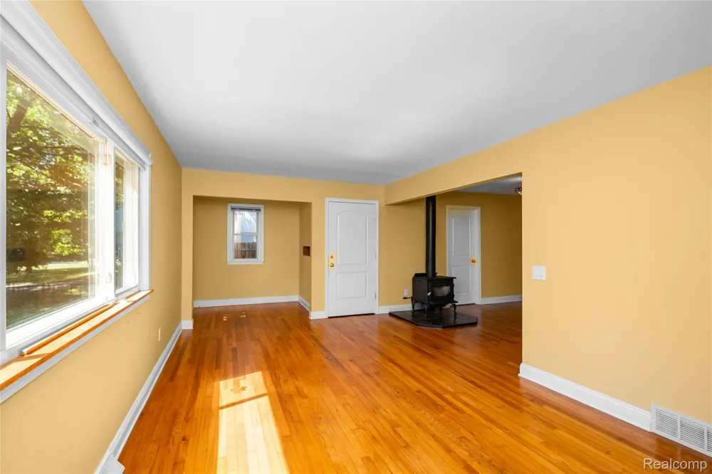 6464 Huron River Drive Scio Township, MI 48130
