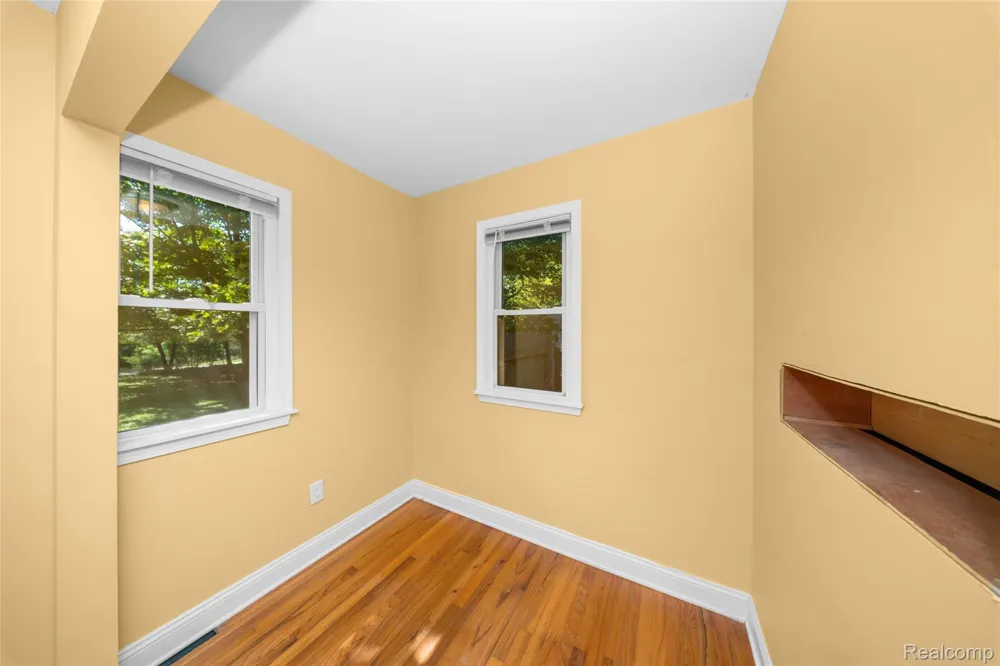 6464 Huron River Drive Scio Township, MI 48130