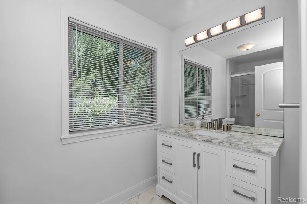 6464 Huron River Drive Scio Township, MI 48130