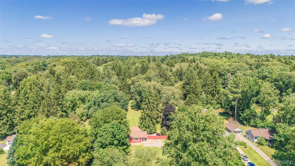 6464 Huron River Drive Scio Township, MI 48130