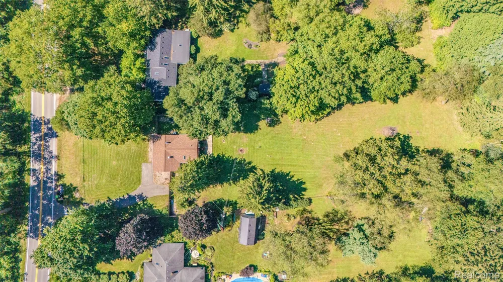 6464 Huron River Drive Scio Township, MI 48130