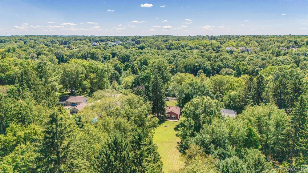 6464 Huron River Drive Scio Township, MI 48130