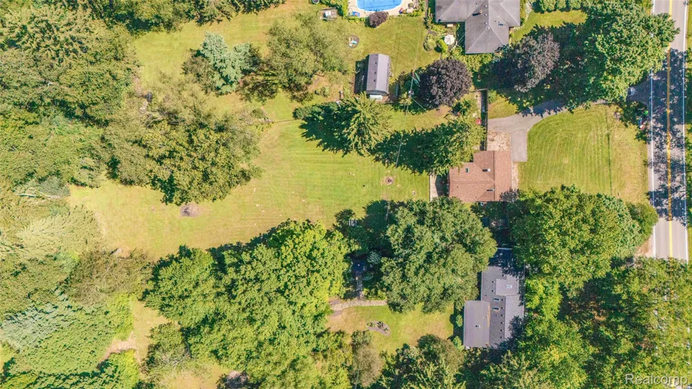 6464 Huron River Drive Scio Township, MI 48130