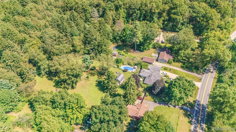 6464 Huron River Drive Scio Township, MI 48130