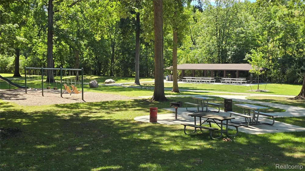 6464 Huron River Drive Scio Township, MI 48130