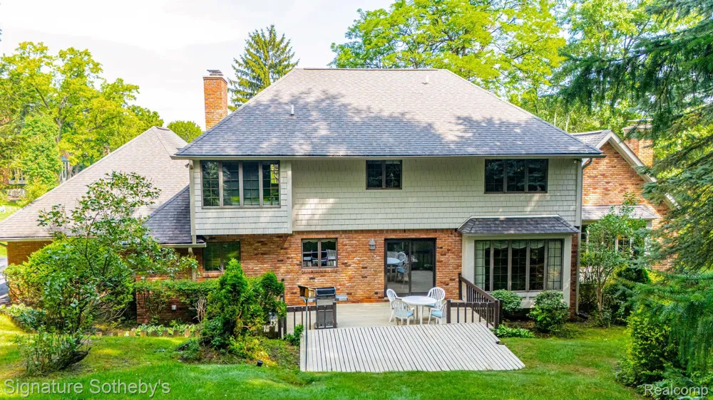 251 Woodwind Drive Bloomfield Hills City, MI 48304