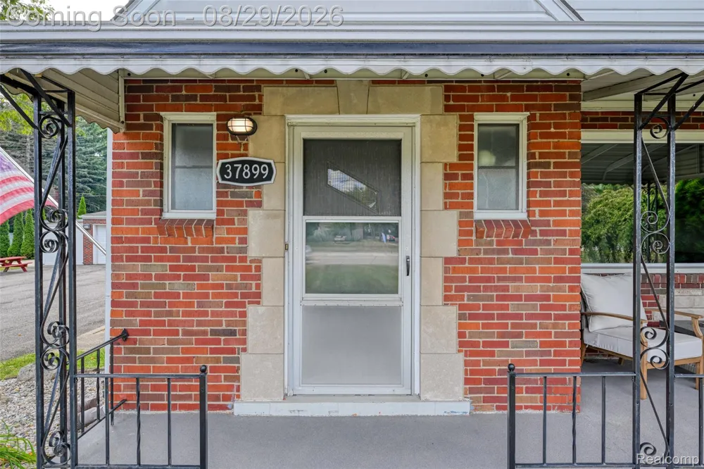 37899 Hayes Road Sterling Heights City, MI 48313