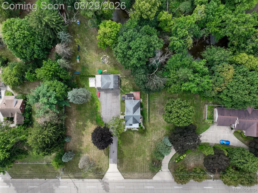 37899 Hayes Road Sterling Heights City, MI 48313