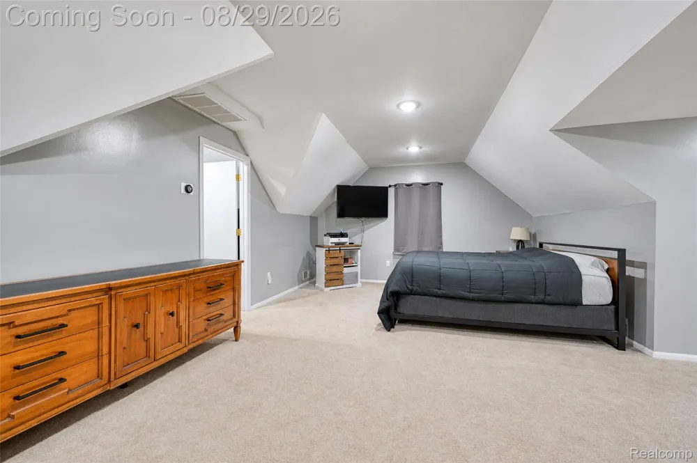 37899 Hayes Road Sterling Heights City, MI 48313