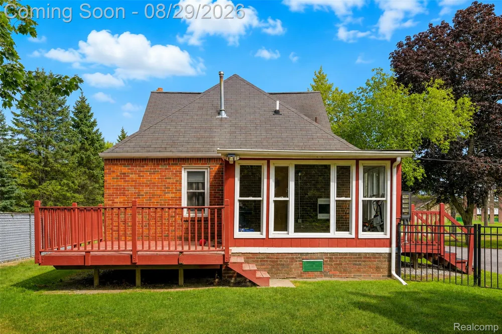 37899 Hayes Road Sterling Heights City, MI 48313