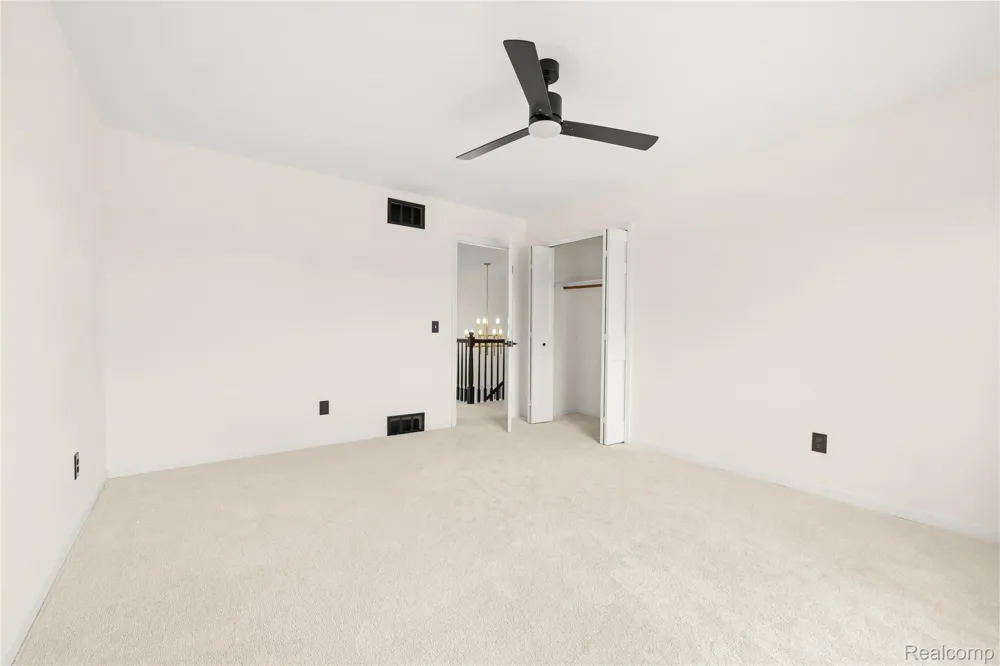 8828 Grace Street Shelby Charter Township, MI 48317