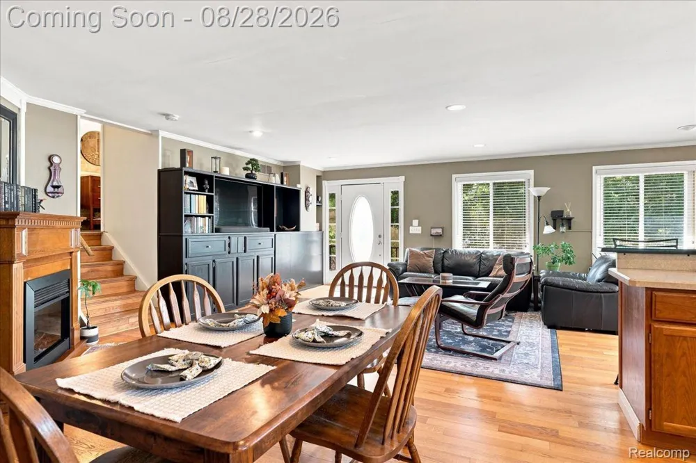 2048 Grace Avenue Rochester Hills City, MI 48309