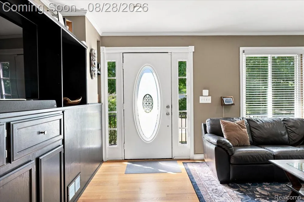 2048 Grace Avenue Rochester Hills City, MI 48309