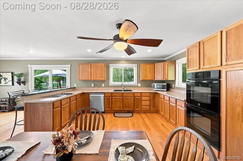 2048 Grace Avenue Rochester Hills City, MI 48309