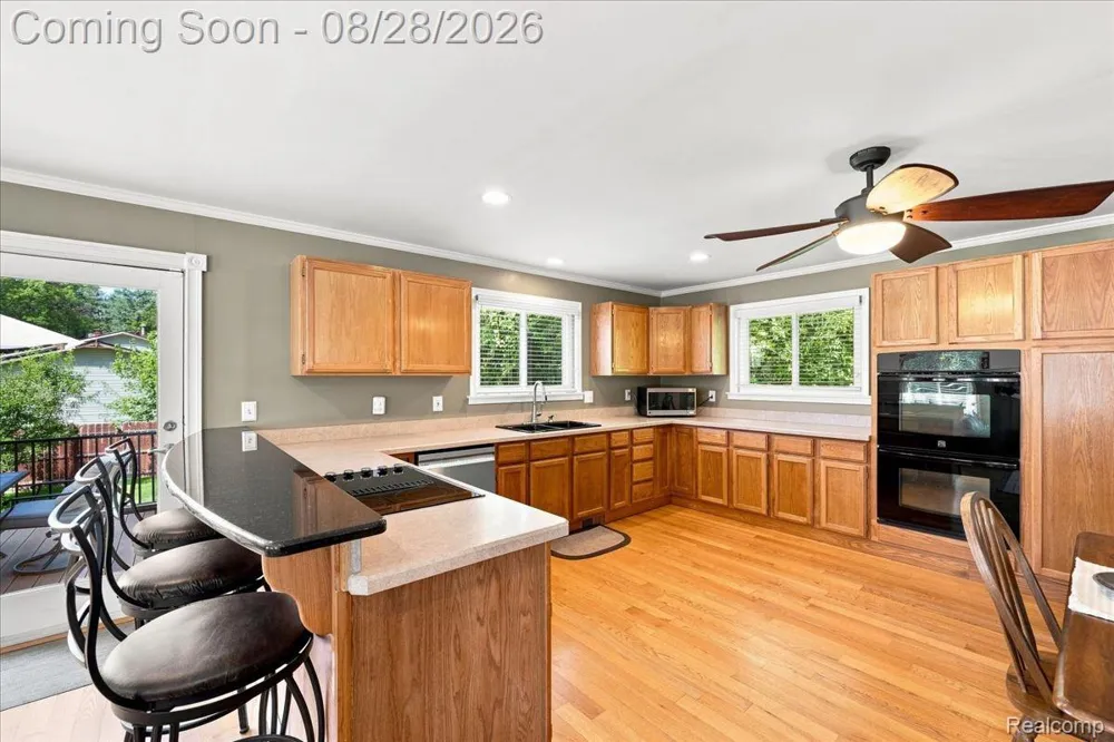 2048 Grace Avenue Rochester Hills City, MI 48309