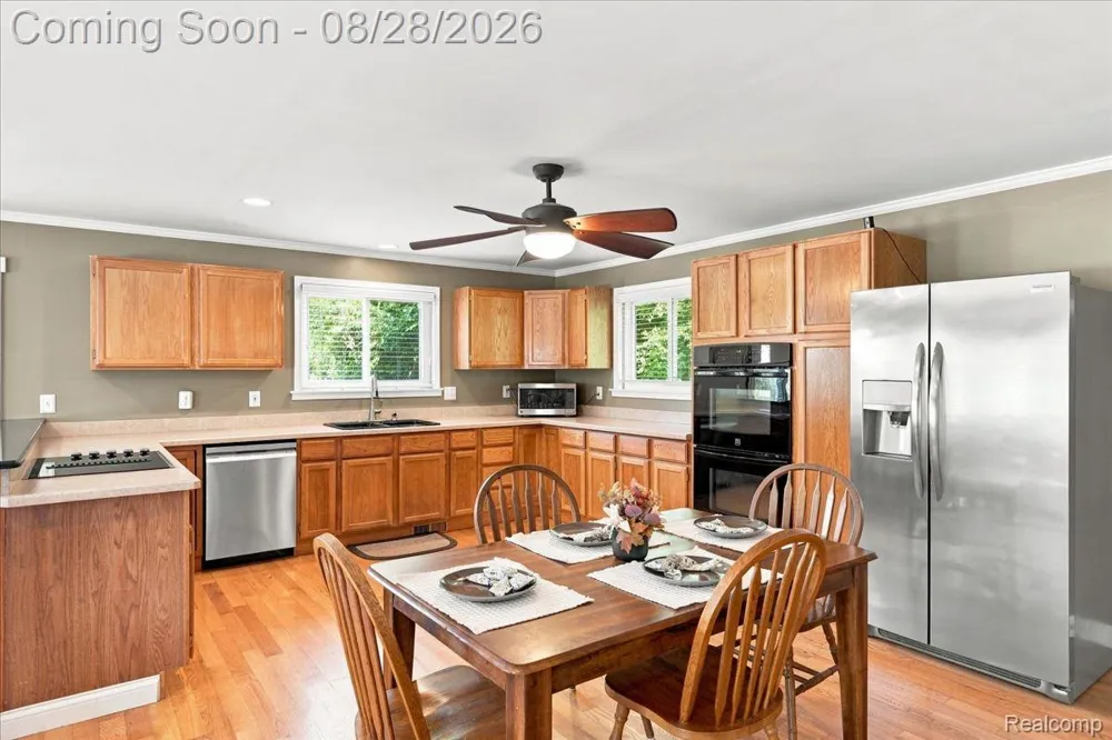 2048 Grace Avenue Rochester Hills City, MI 48309
