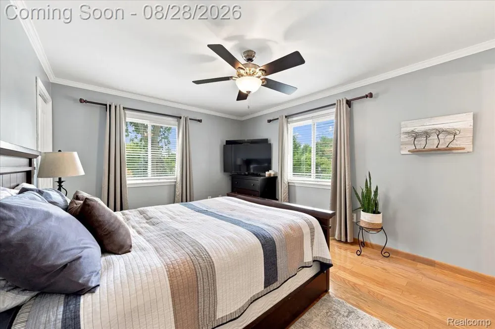 2048 Grace Avenue Rochester Hills City, MI 48309