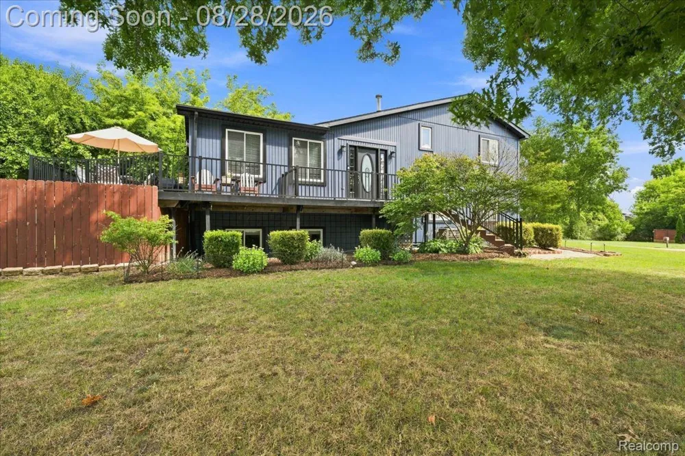 2048 Grace Avenue Rochester Hills City, MI 48309