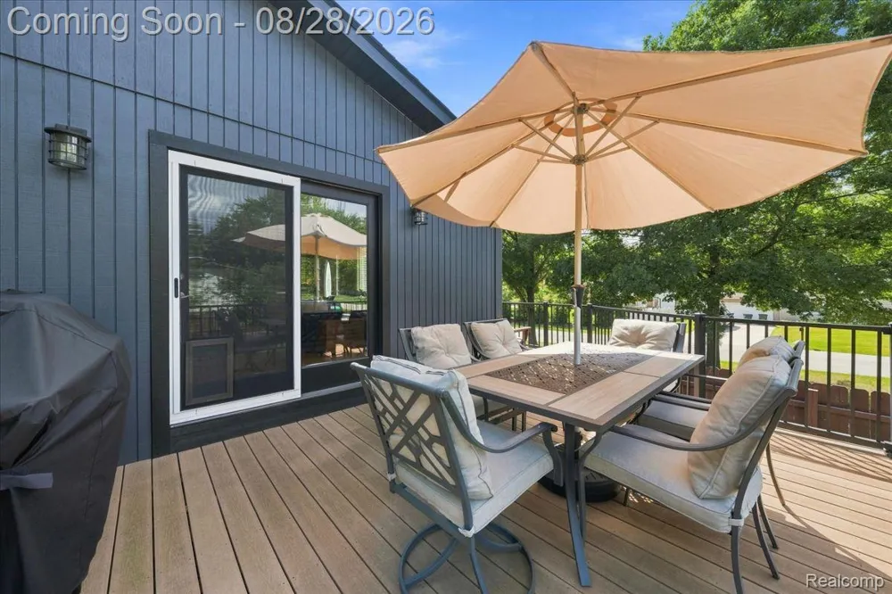 2048 Grace Avenue Rochester Hills City, MI 48309